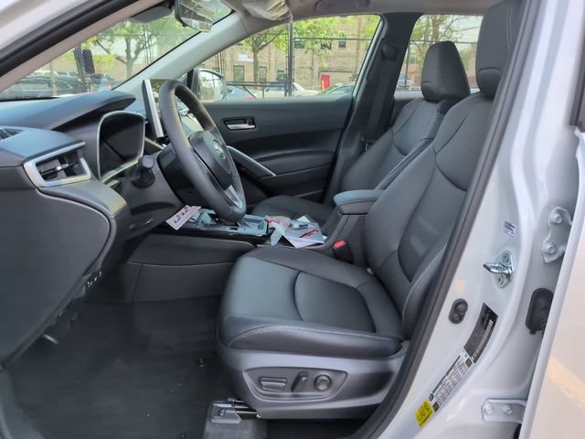 Used 2026 Toyota Corolla Cross XLE w/ Convenience Package AWD/4WD image 12