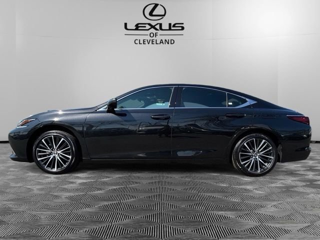 Used 2025 Lexus ES 350 w/ Premium Package image 3