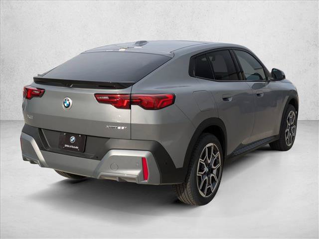 Used 2026 BMW X2 xDrive28i w/ Convenience Package AWD/4WD image 2