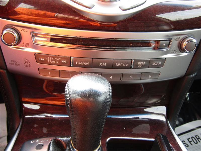 Used 2016 INFINITI Q70 L 3.7 image 23