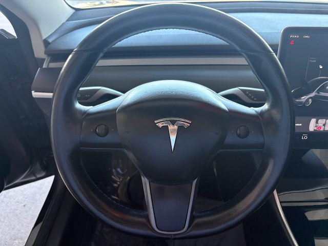 Used 2018 Tesla Model 3 Long Range RWD image 19