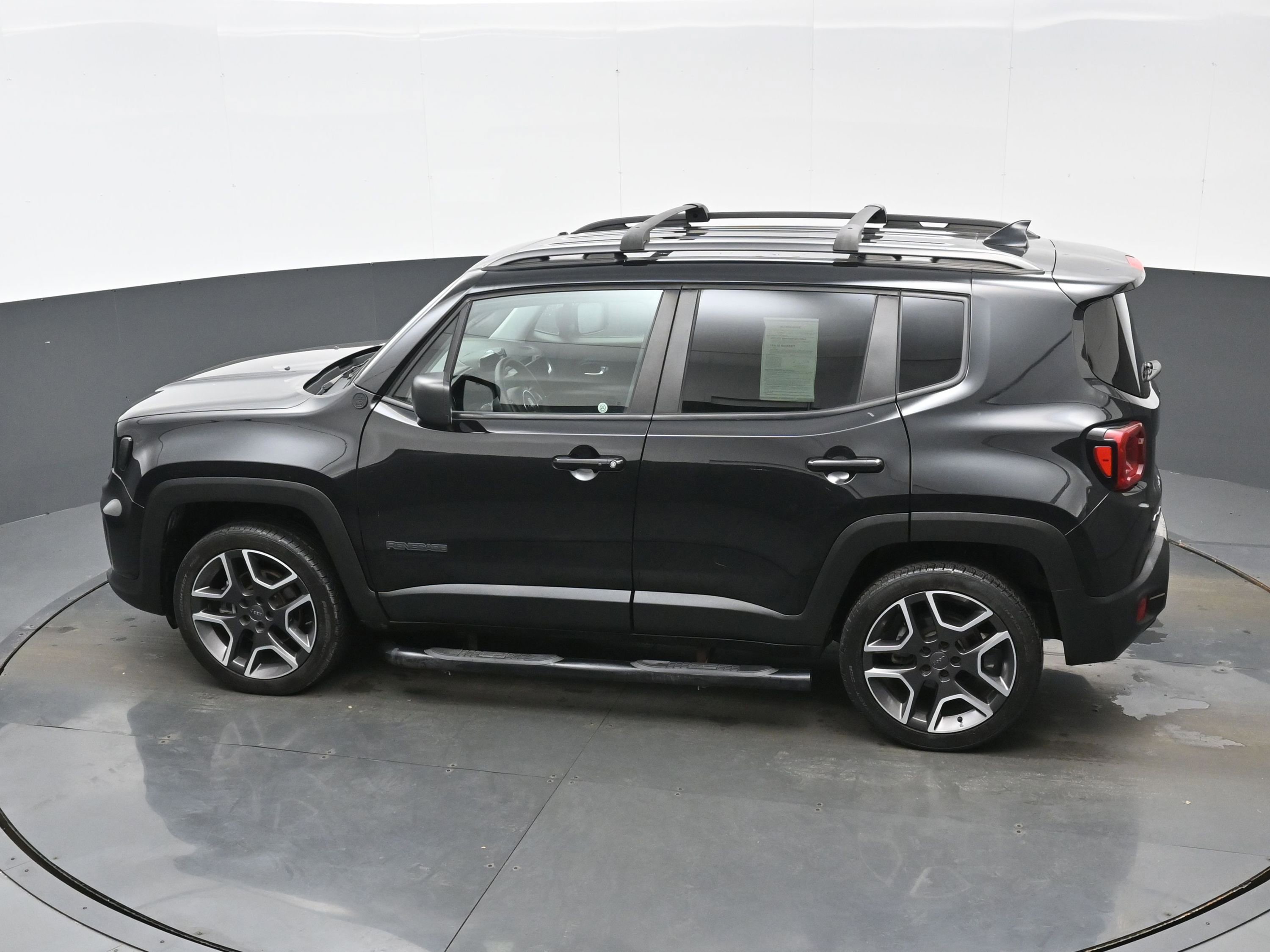 Used 2021 Jeep Renegade Sport image 31