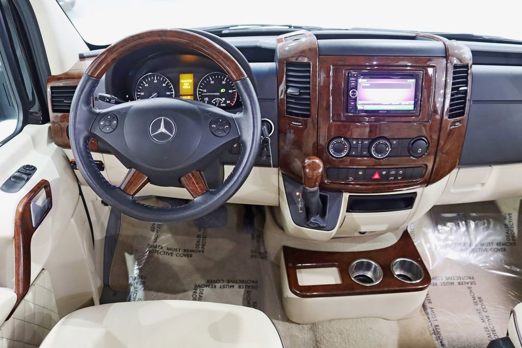 Used 2015 Mercedes-Benz Sprinter 3500 image 10