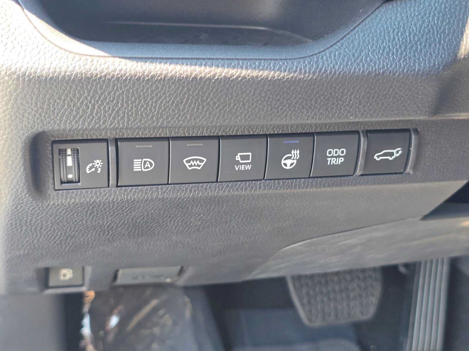 Certified 2025 Toyota RAV4 XSE w/ Advanced Technology Package AWD/4WD image 24