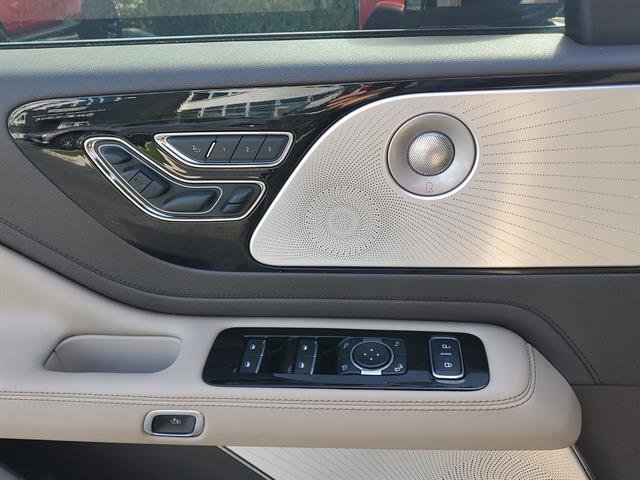 Used 2022 Lincoln Aviator Reserve w/ Equipment Group 201A image 56
