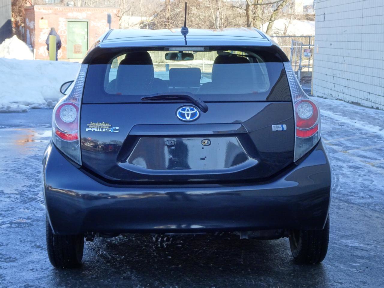Used 2012 Toyota Prius C Two image 6