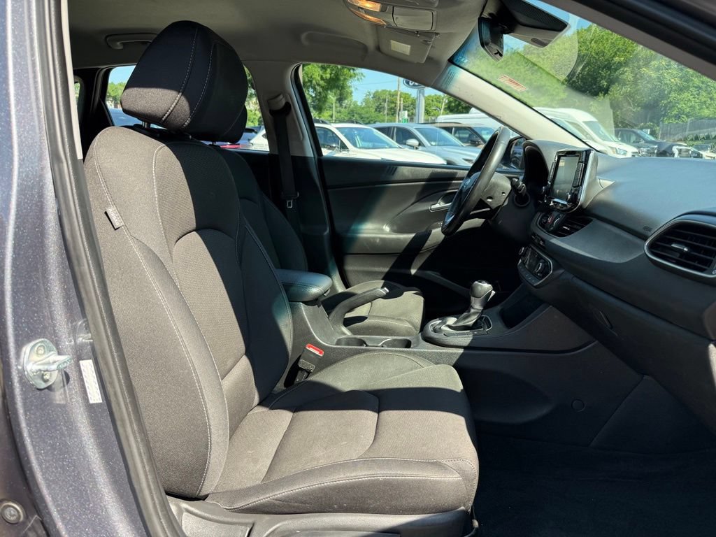 Used 2018 Hyundai Elantra GT w/ Style Package 02 FWD image 25