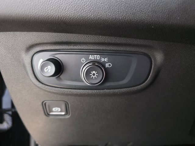 Used 2024 GMC Terrain SLE AWD/4WD image 24