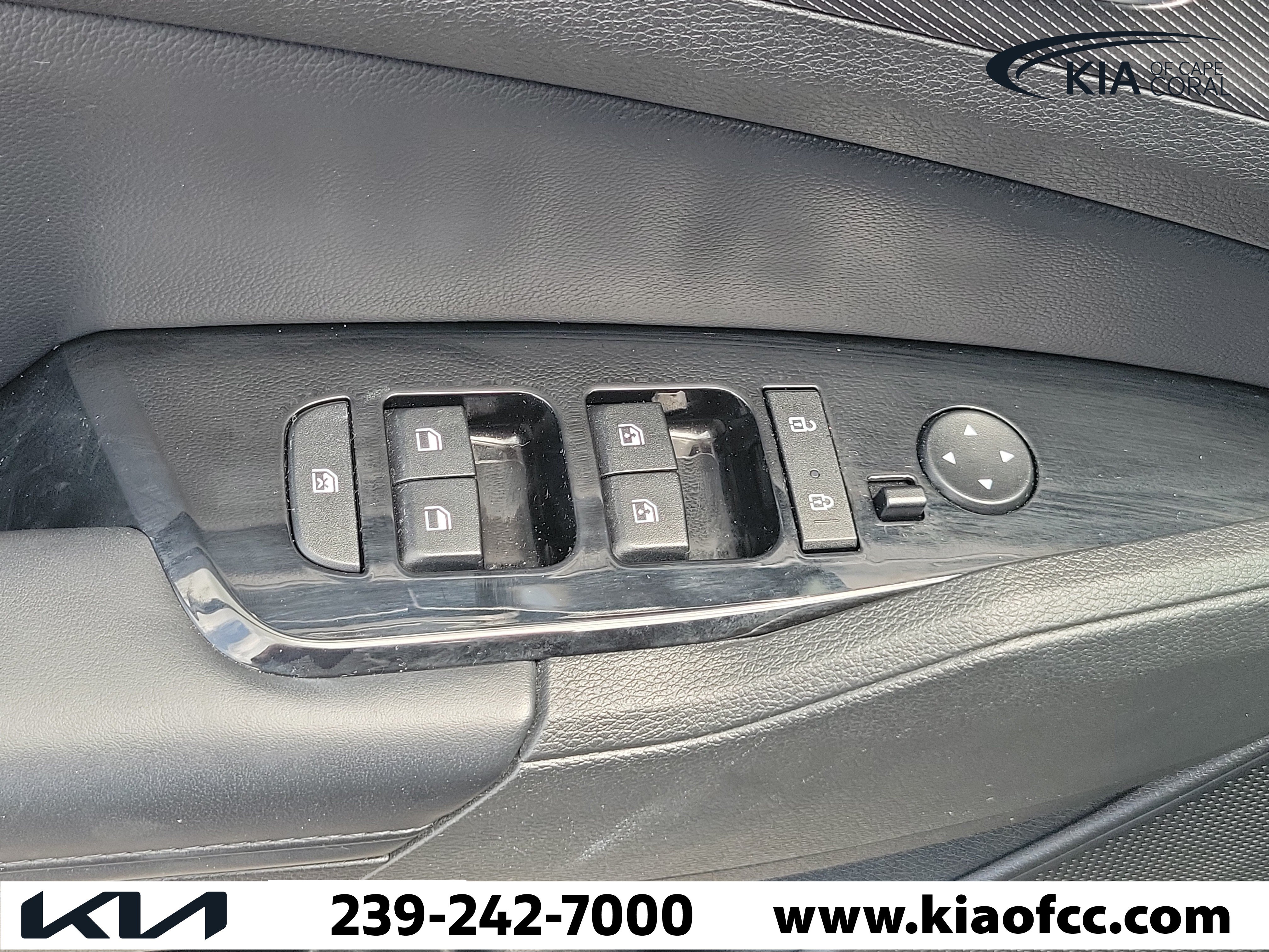 Certified 2023 Kia Sportage SX FWD image 25