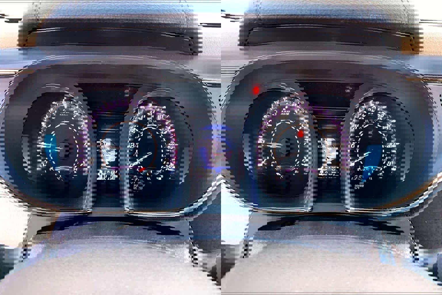 Used 2018 Toyota Avalon Limited image 25