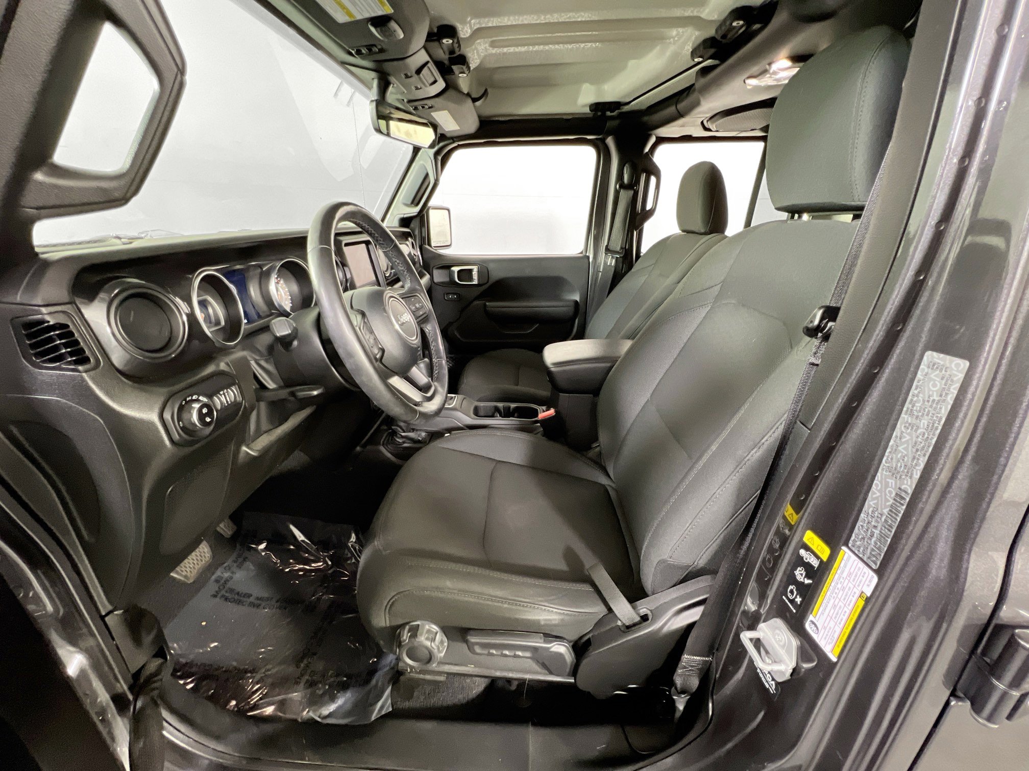 Used 2022 Jeep Gladiator Sport image 21