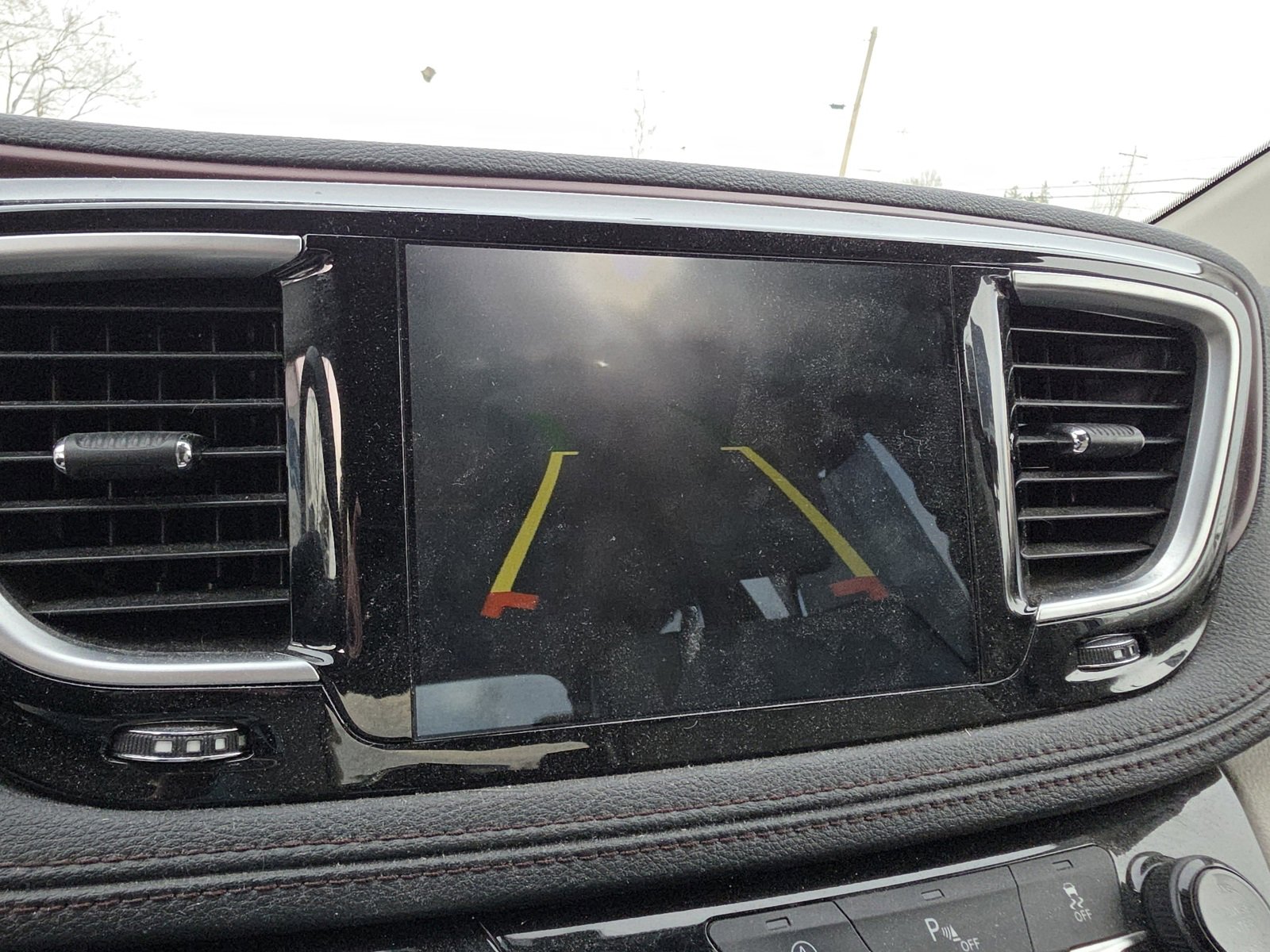 Used 2020 Chrysler Pacifica Limited image 10