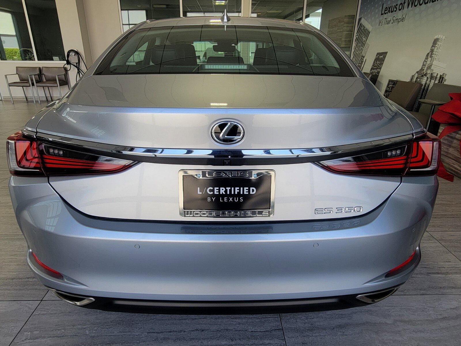 Used 2023 Lexus ES 350 w/ Premium Package FWD image 5