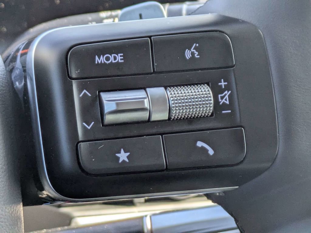 Certified 2026 Hyundai Santa Fe SE image 27