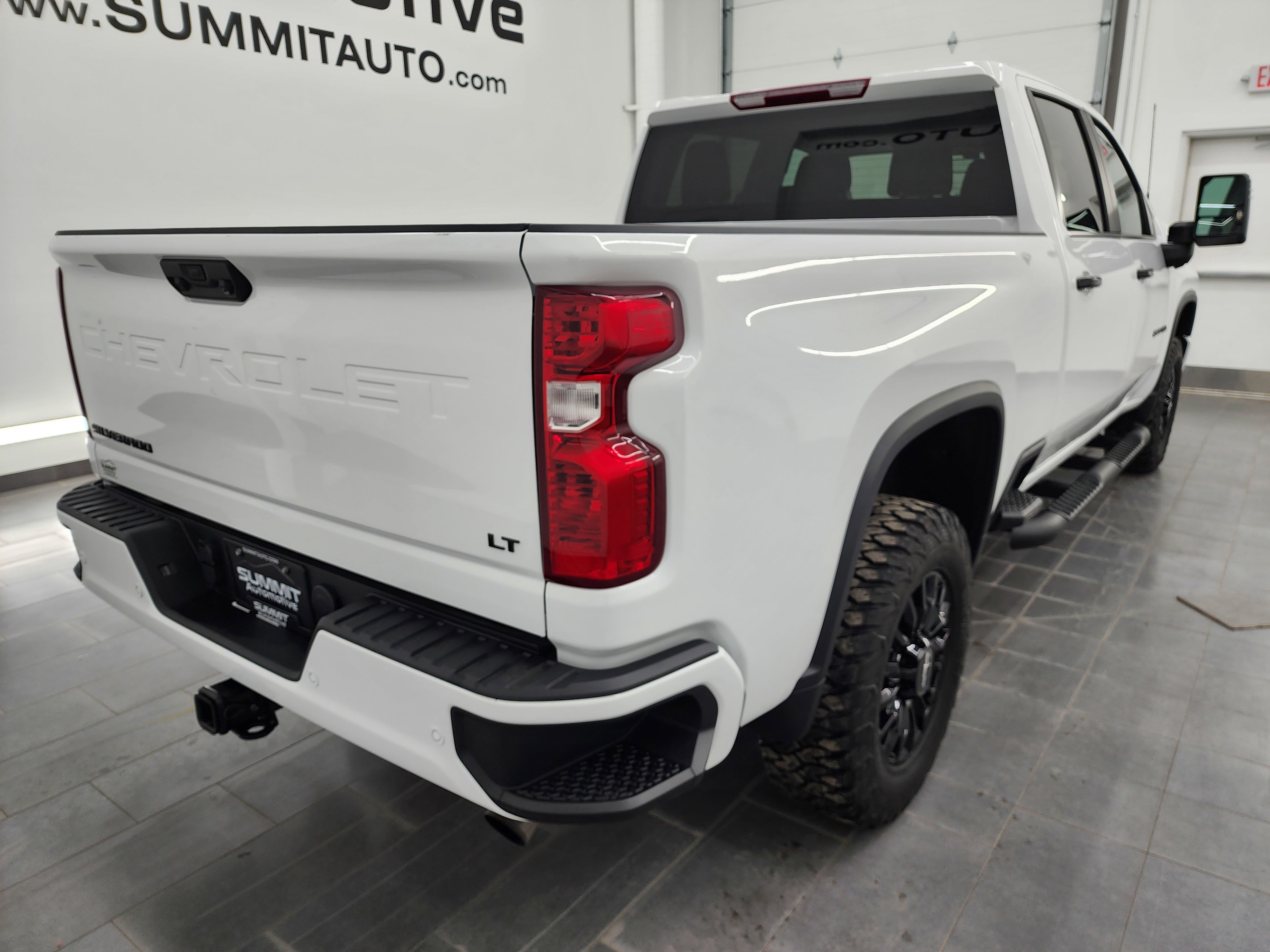 Used 2023 Chevrolet Silverado 2500 LT w/ Z71 Sport Edition image 4