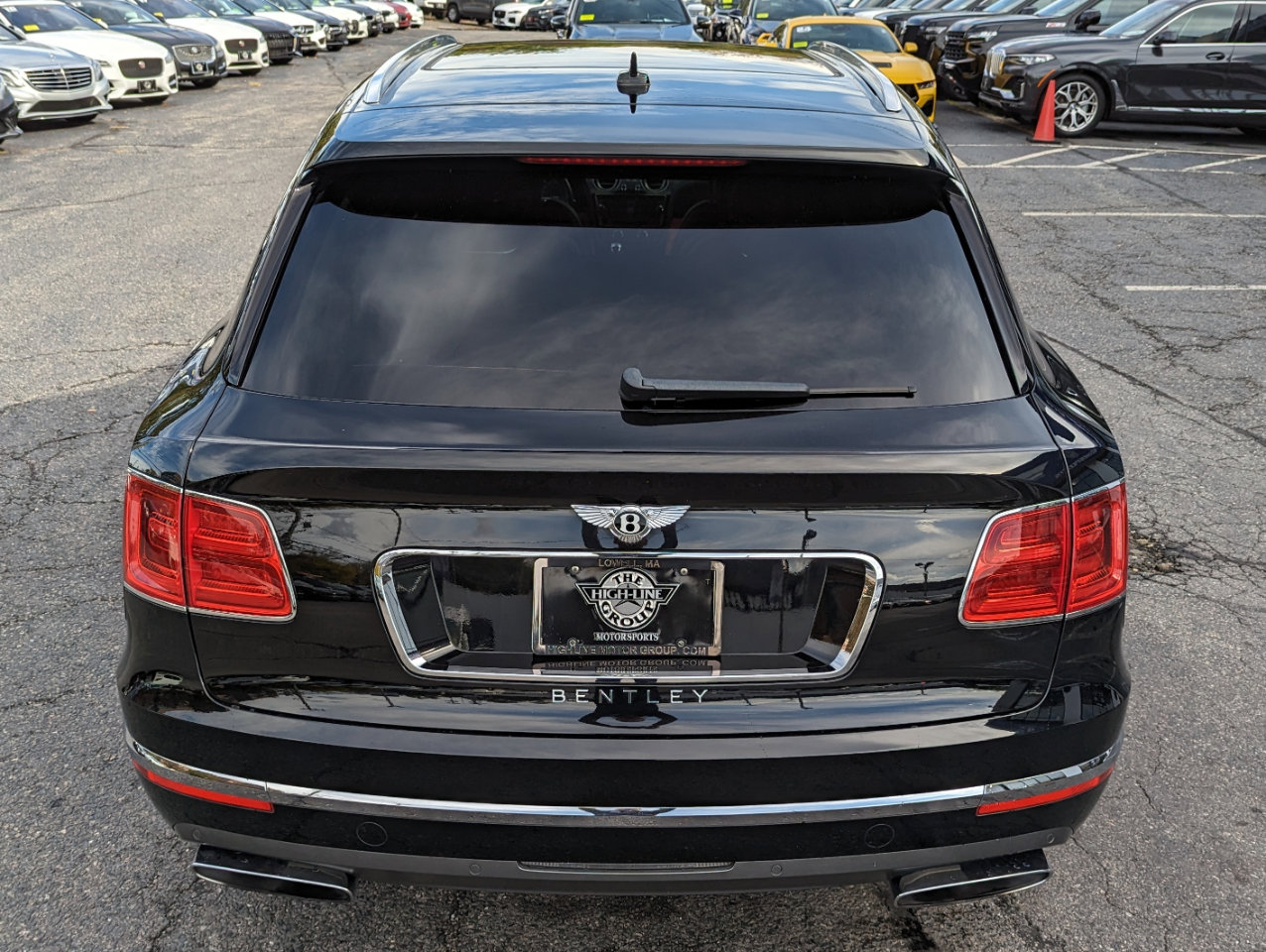 Used 2018 Bentley Bentayga Mulliner image 8
