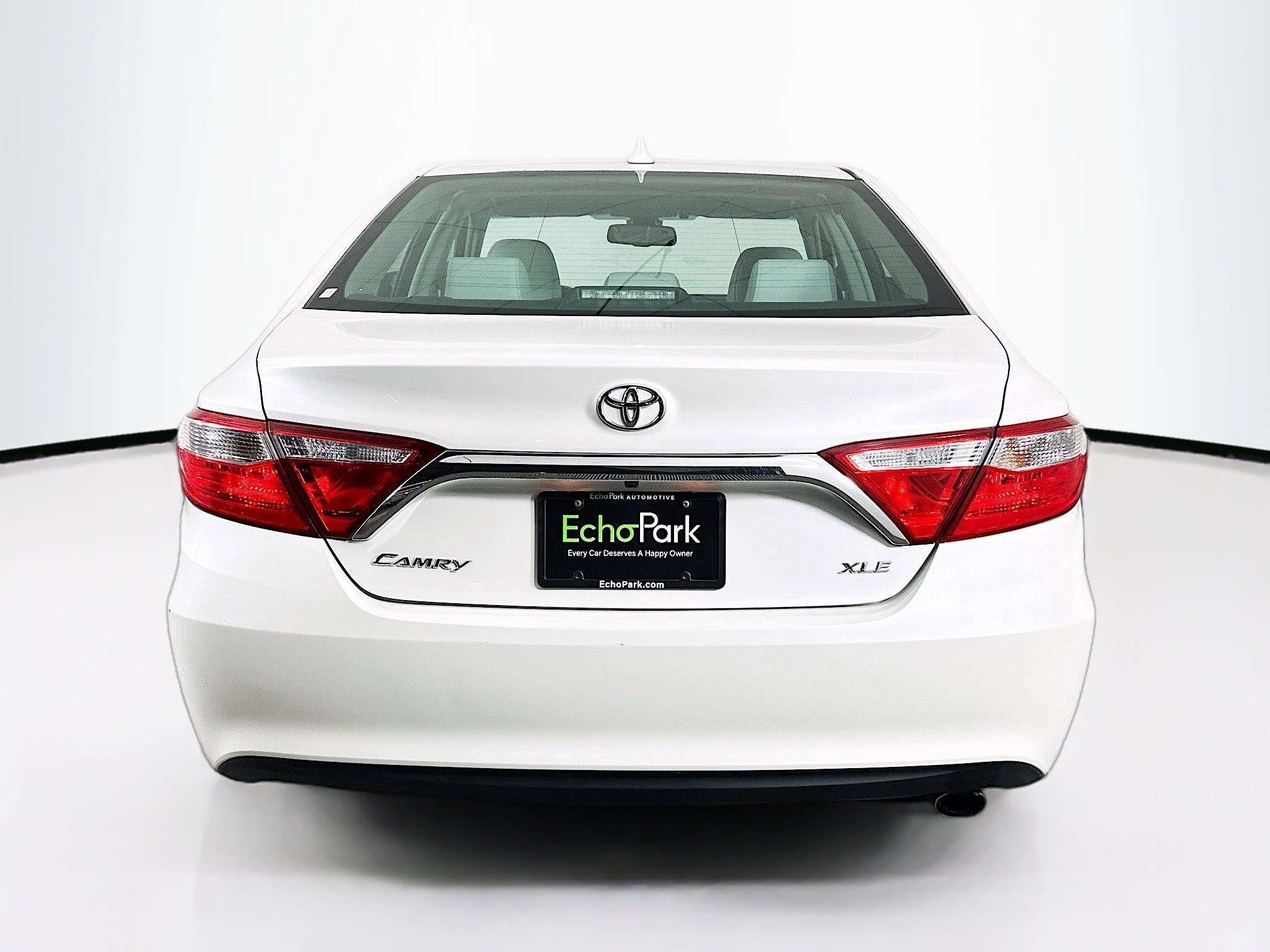 Used 2017 Toyota Camry XLE image 7