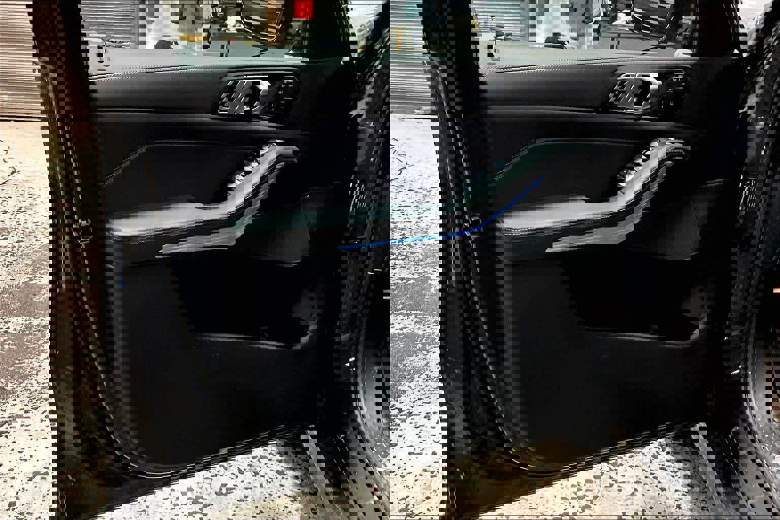 Used 2023 BMW X7 xDrive40i w/ M Sport Package image 22