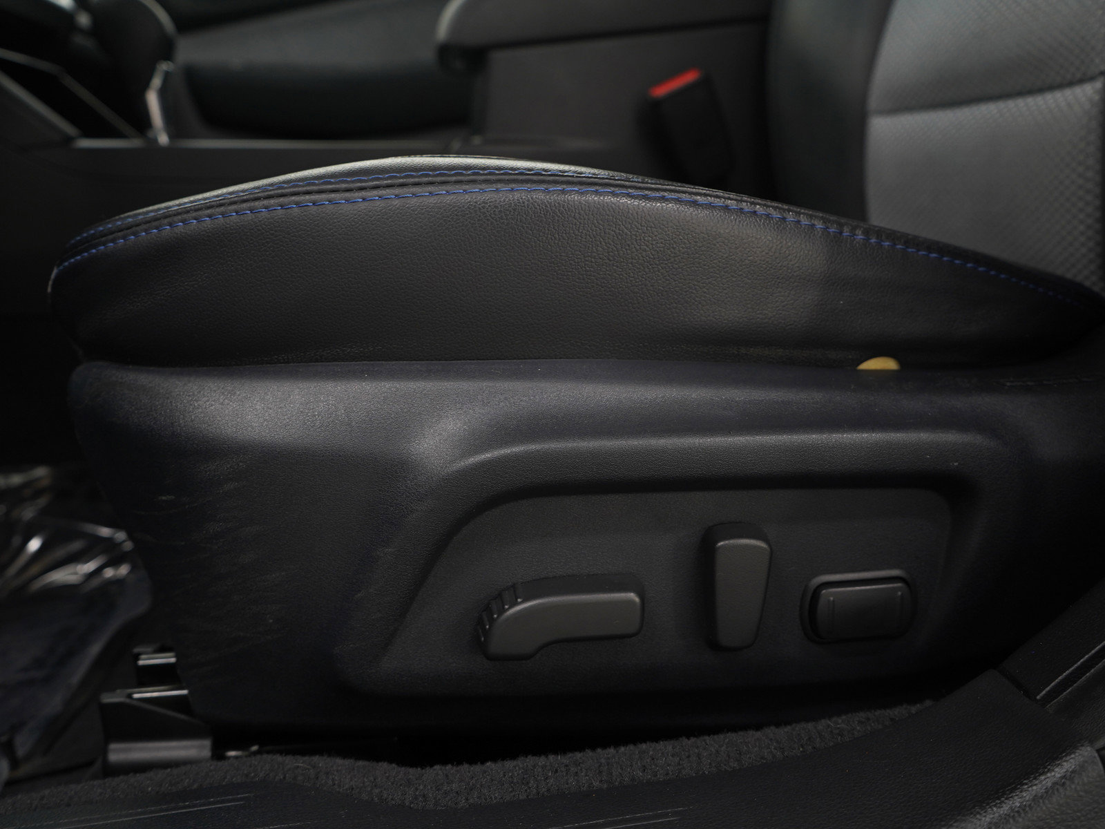 Used 2017 Subaru Legacy 2.5i Sport w/ Popular Package #2A image 21