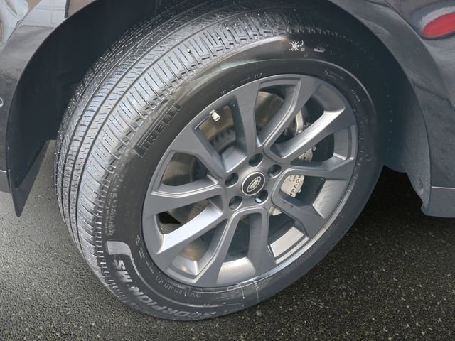 Used 2025 Land Rover Range Rover Sport SE image 34