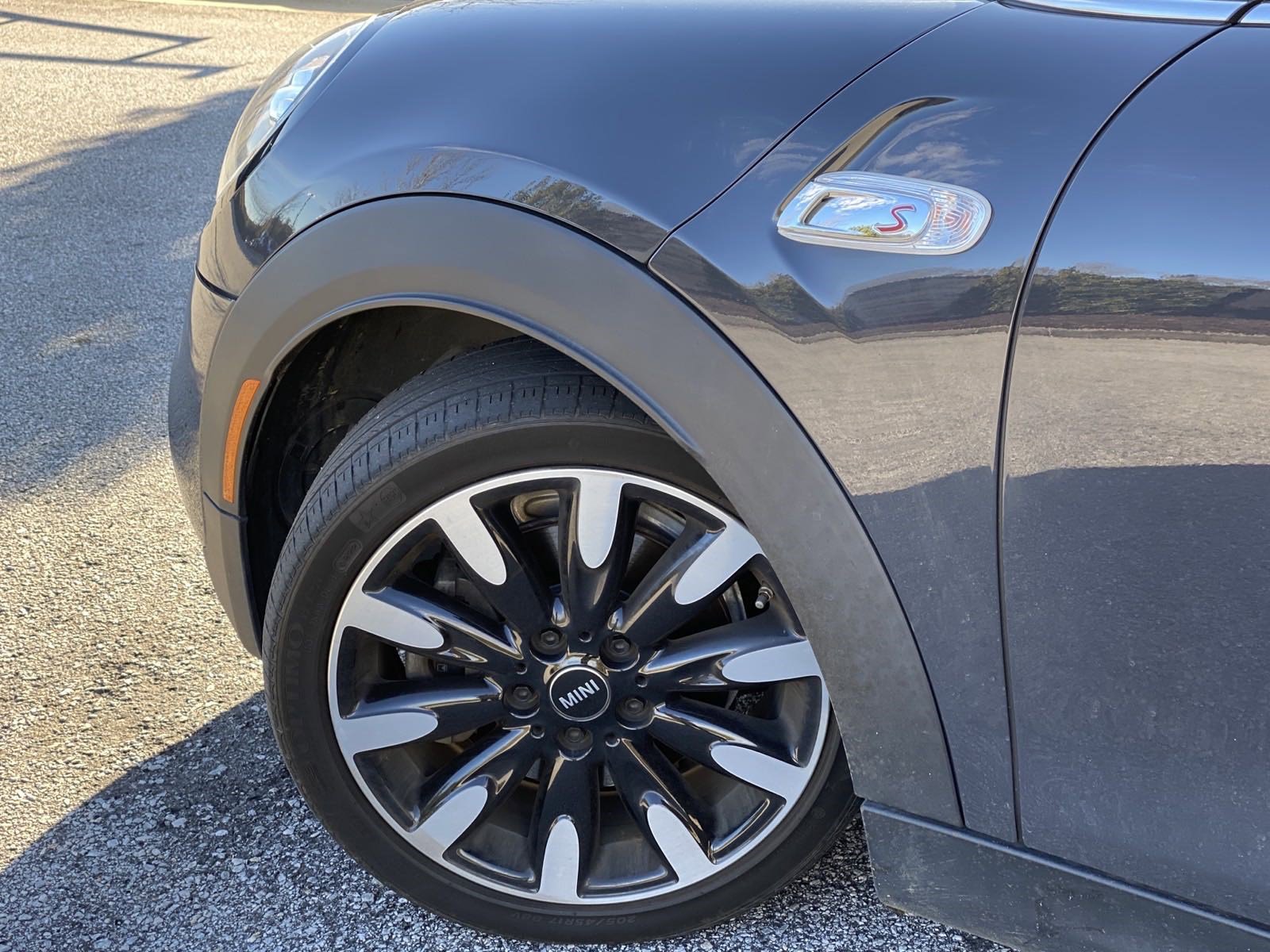 Used 2021 MINI Cooper S w/ Premium Package image 22