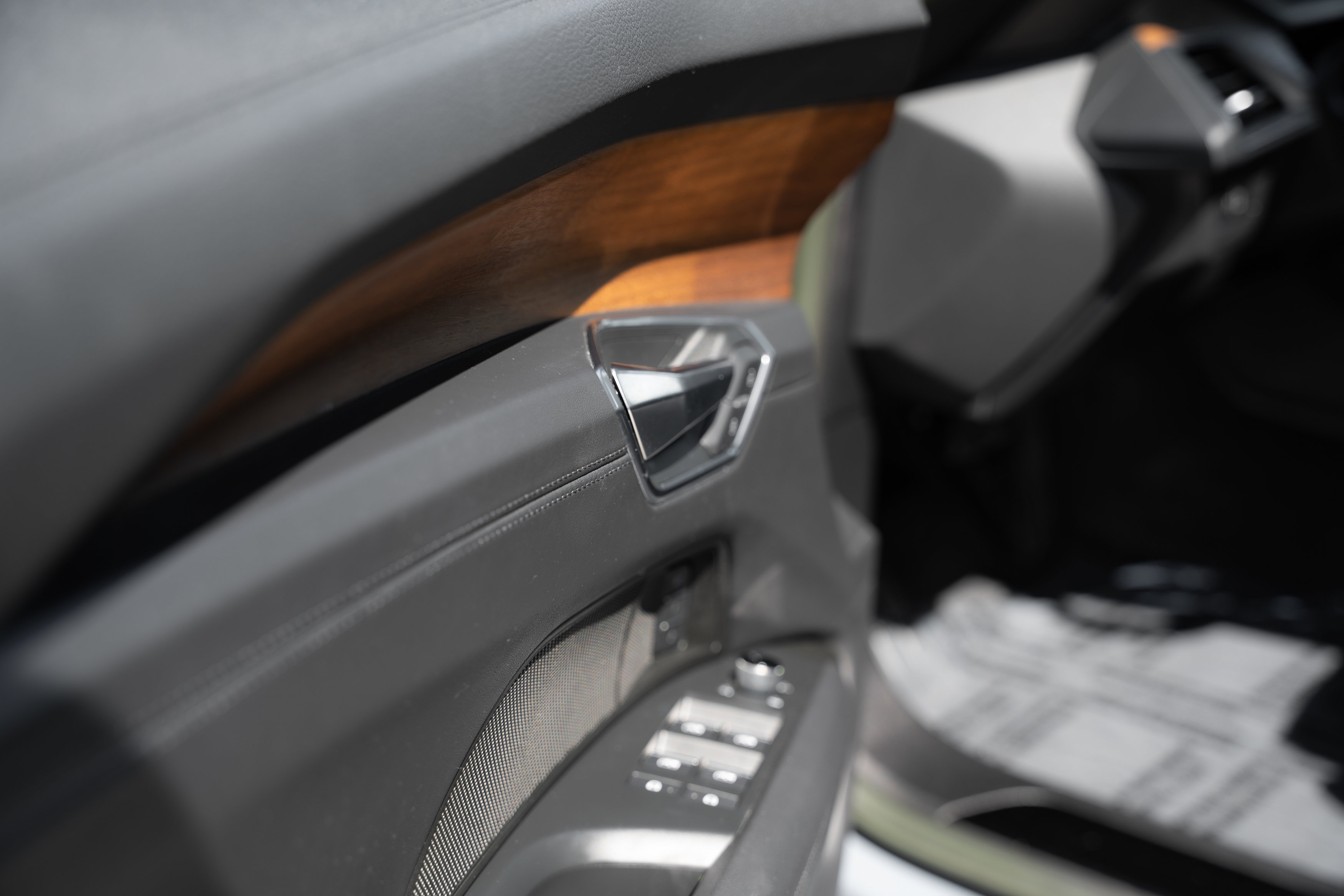 Certified 2023 Audi e-tron GT Premium Plus image 22