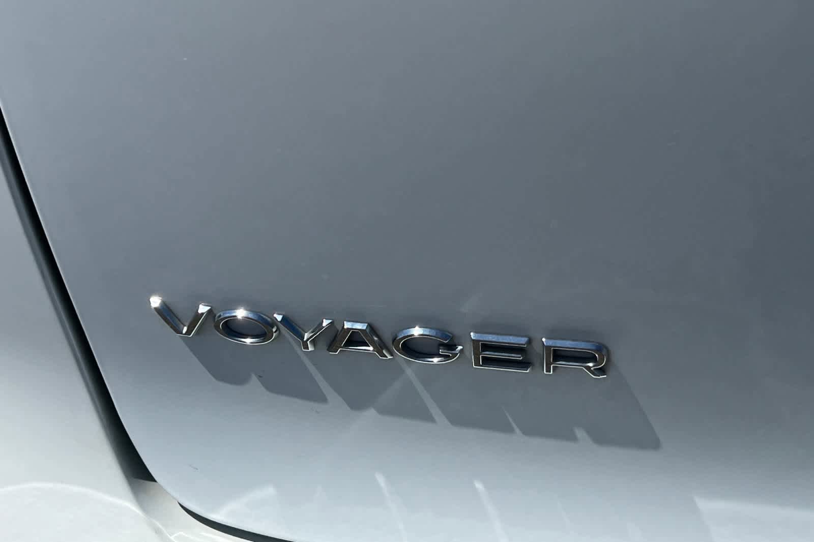 Used 2021 Chrysler Voyager Lxi image 21