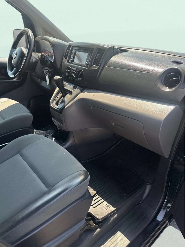 Used 2015 Nissan NV200 SV w/ Technology Package FWD image 9