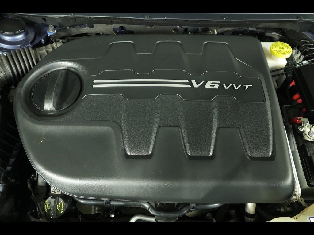 Used 2019 Jeep Cherokee Latitude w/ Popular Appearance Group image 20