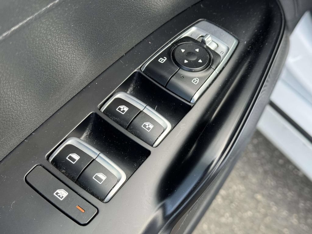 Used 2023 Kia K5 GT-Line AWD/4WD image 15