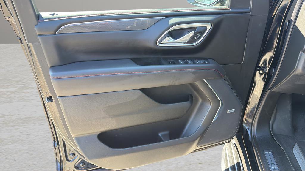 Used 2023 Chevrolet Suburban RST w/ Luxury Package image 10