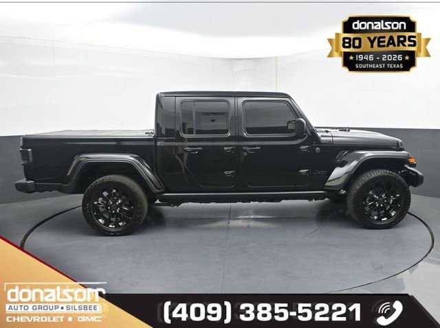 Used 2025 Jeep Gladiator Overland AWD/4WD image 2