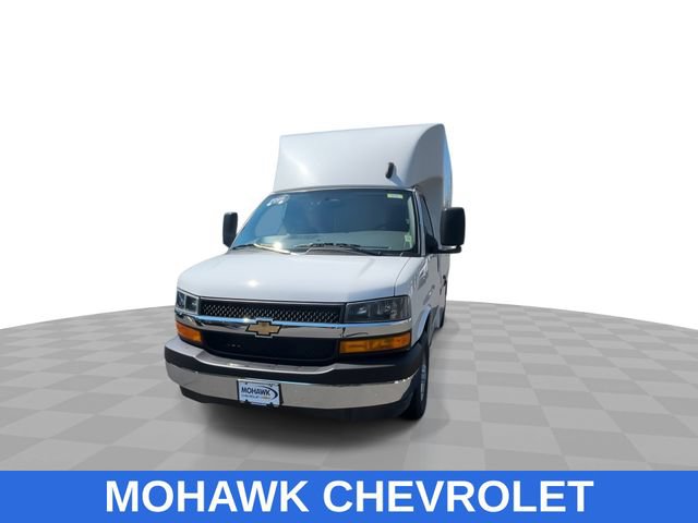 Certified 2025 Chevrolet Express 3500 w/ Power Convenience Package RWD image 3