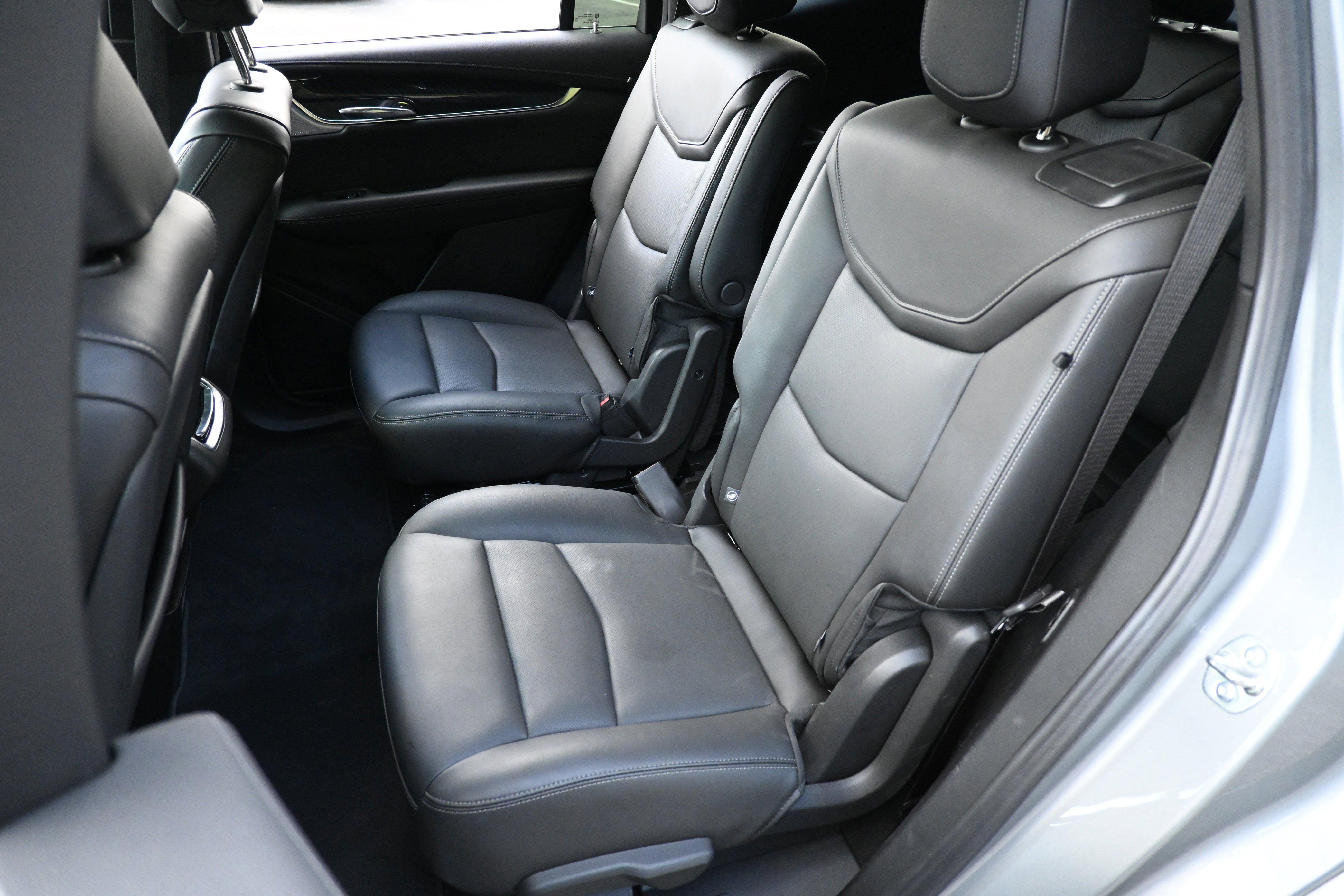 Used 2025 Cadillac XT6 Premium Luxury image 18
