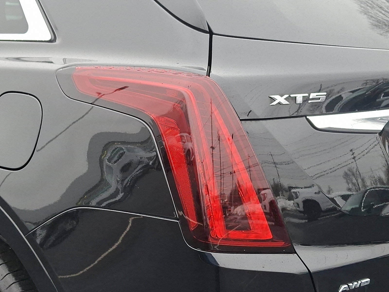 Certified 2025 Cadillac XT5 Premium Luxury w/ LPO, Floor Liner Package image 11