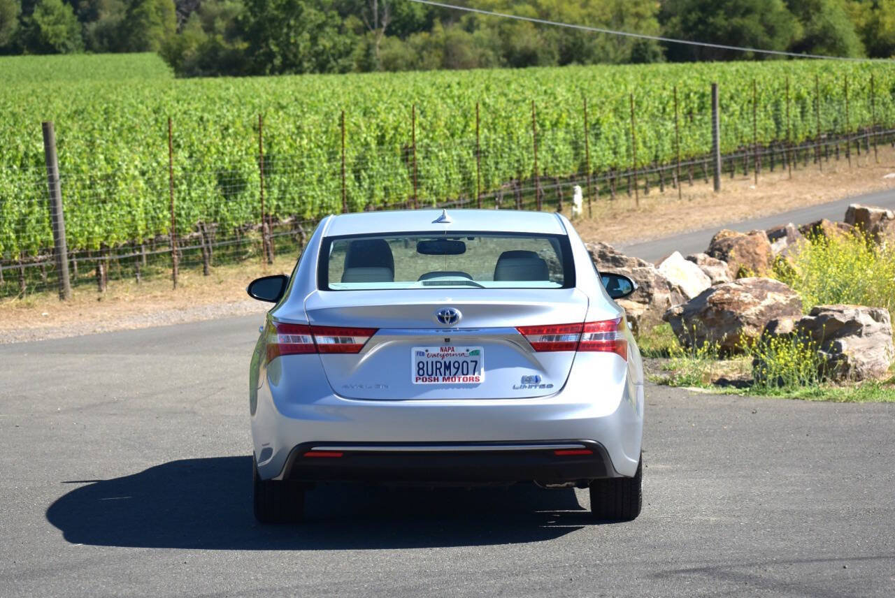 Used 2014 Toyota Avalon Limited w/ Technology Package FWD image 9