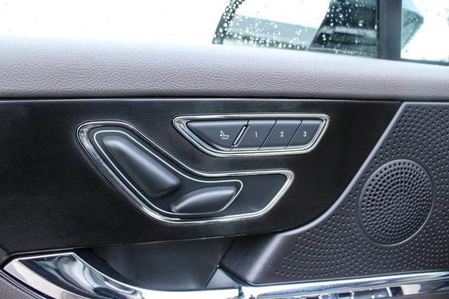 Used 2024 Lincoln Corsair Premiere image 12
