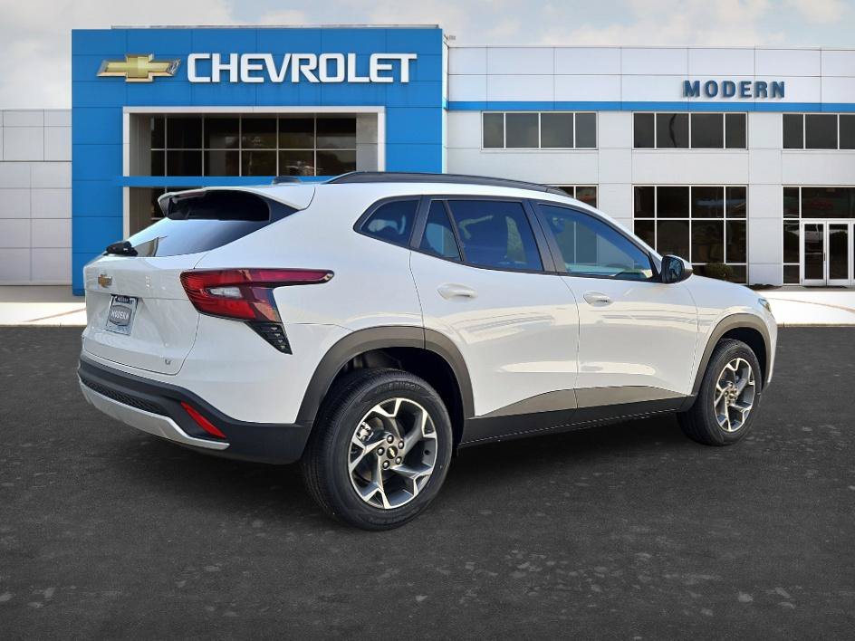 New 2026 Chevrolet Trax LT FWD image 5