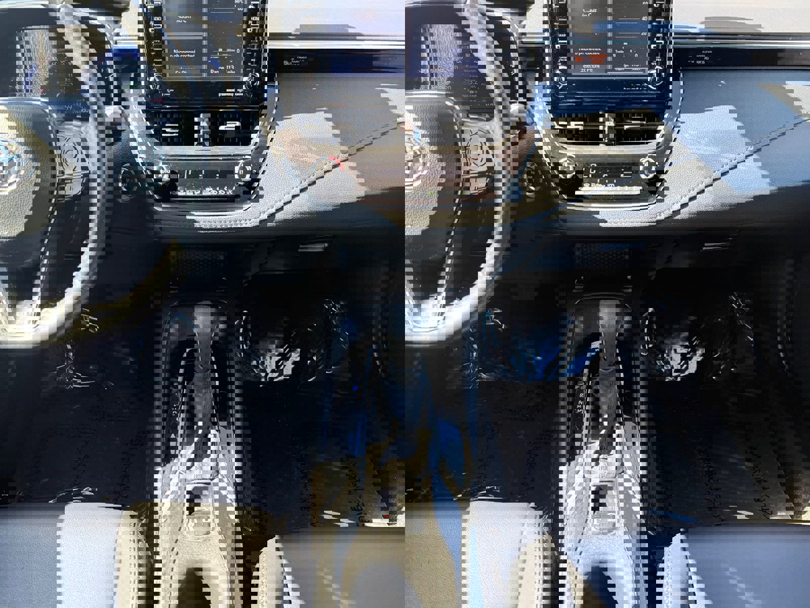 Used 2022 Toyota Corolla XSE w/ Carpet Mat Package (TMS) FWD image 11