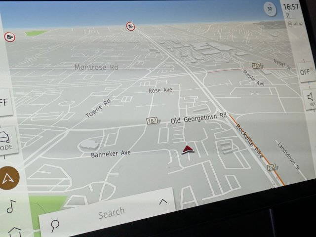 New 2026 Land Rover Range Rover SE image 14