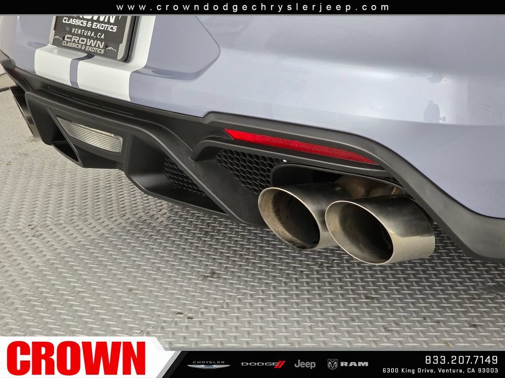 Used 2022 Ford Mustang Shelby GT500 w/ Technology Package RWD image 12