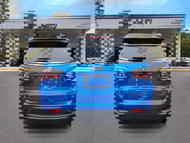 Used 2022 Jeep Compass Limited image 5