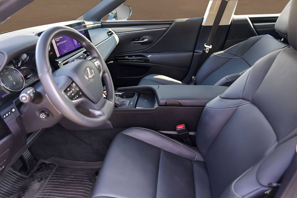 Used 2024 Lexus ES 350 w/ Premium Package FWD image 9