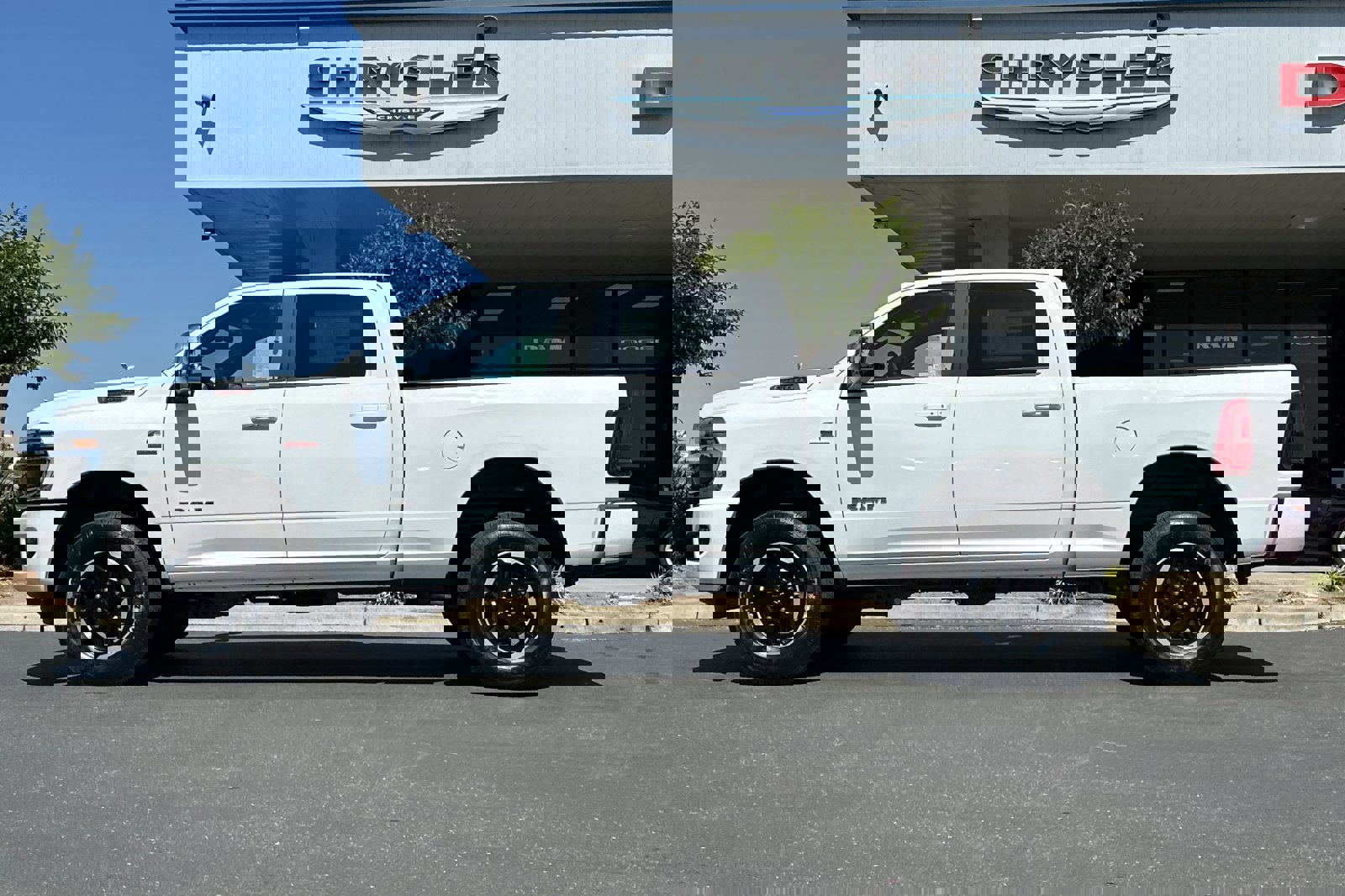 New 2025 RAM 2500 Laramie image 7