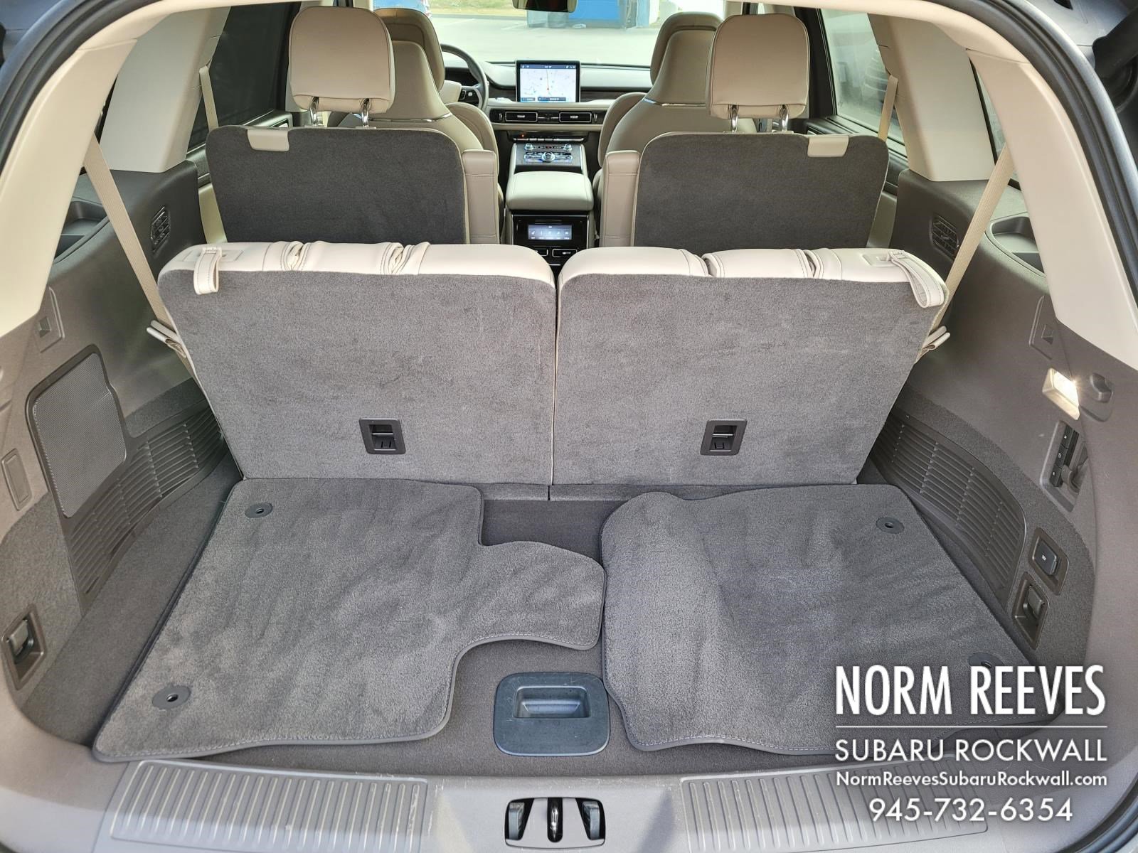 Used 2024 Lincoln Aviator Reserve w/ Equipment Group 201A image 19