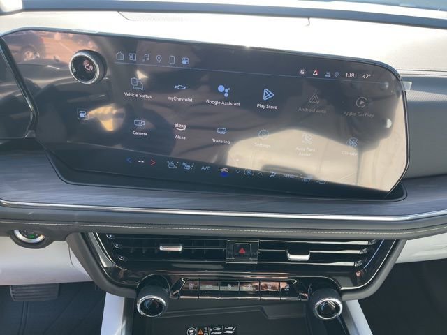 New 2025 Chevrolet Suburban Premier image 29