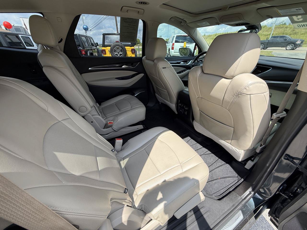 Used 2019 Buick Enclave Premium w/ Experience Buick Package FWD image 35