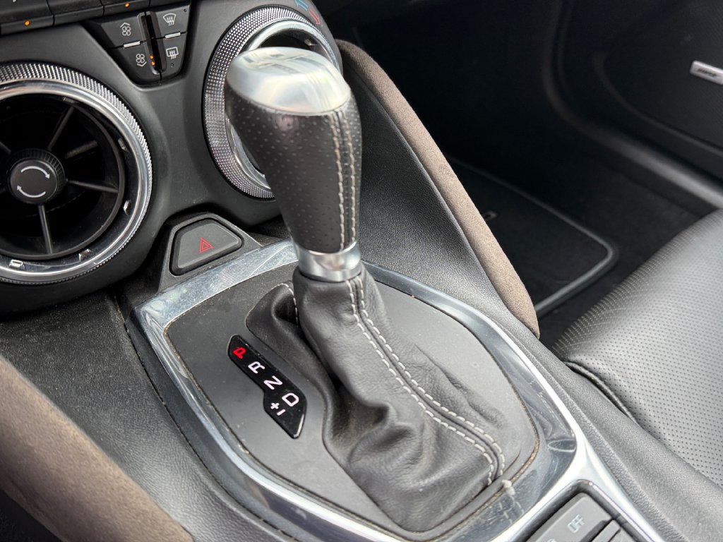 Used 2021 Chevrolet Camaro SS w/ Wild Cherry Design Package 2 RWD image 31