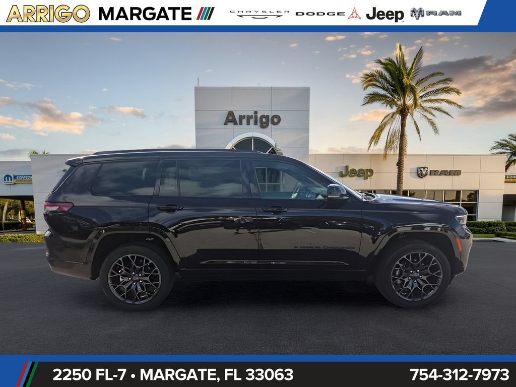 New 2025 Jeep Grand Cherokee L Summit AWD/4WD image 4