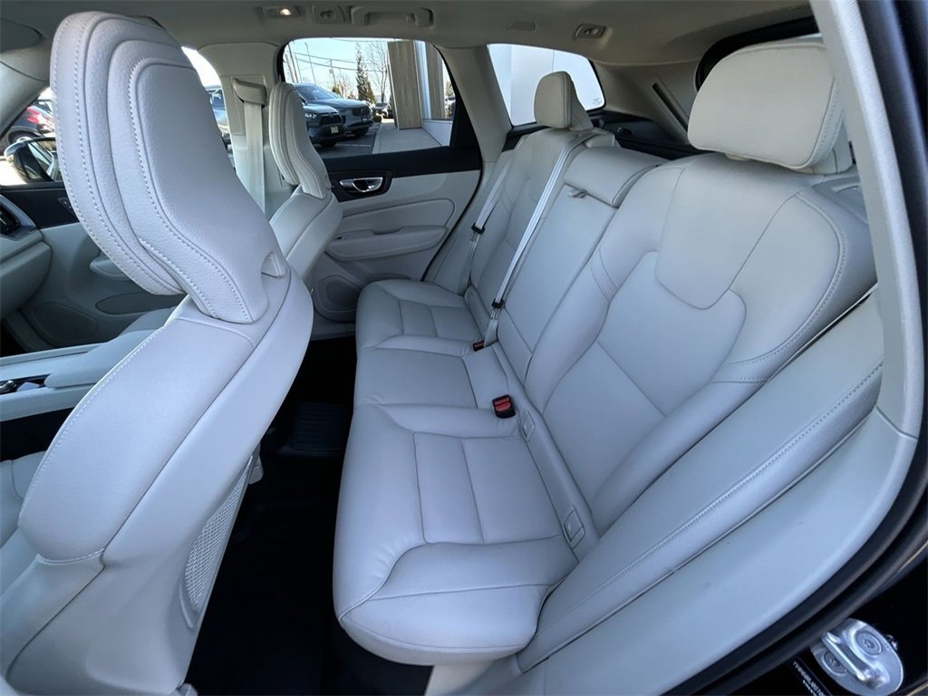 Used 2025 Volvo XC60 T8 Core w/ Protection Package Premier image 13